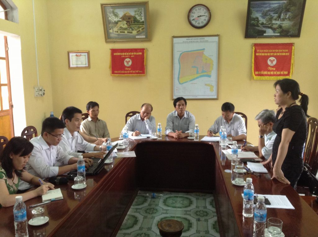 Xử lý môi trường chăn nuôi nhà ông Thắm xã Lai Vu huyện Kim Thành tỉnh Hải Dương